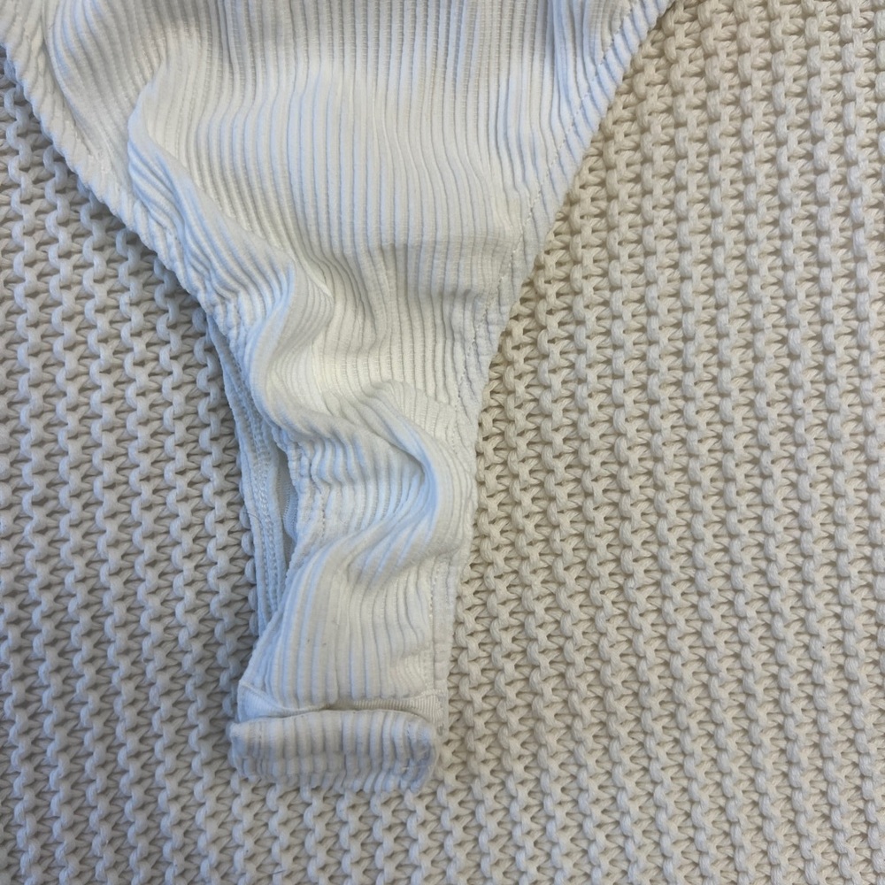 Manière de Voir Ribbed Bodysuit with front cutout details - Picture 2 of 6